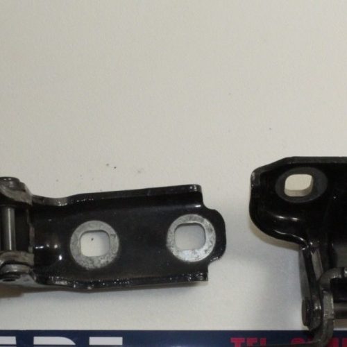 Vauxhall Astra J - Rear Drivers Side NS Right Door Hinges Hinge Pair - Z20R ZBGB