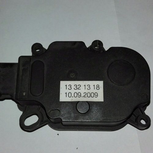 Genuine Vauxhall Astra J Air Vent Grill Bumper Shutter Motor Sensor 13321318
