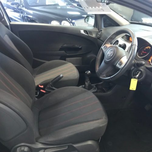 Vauxhall Corsa D 3 Door - Front Drivers Seat - Trim Code: TAHC - Red Pipes