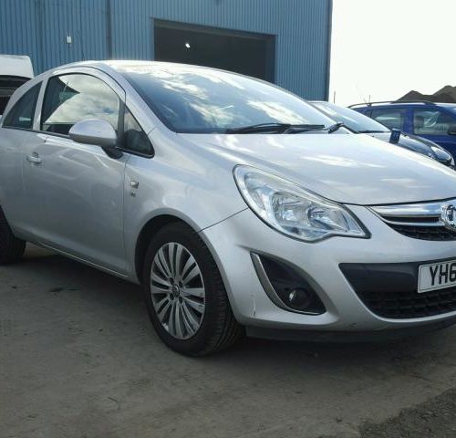 Vauxhall Corsa D 3 Door - Drivers Door - Star Silver Z157