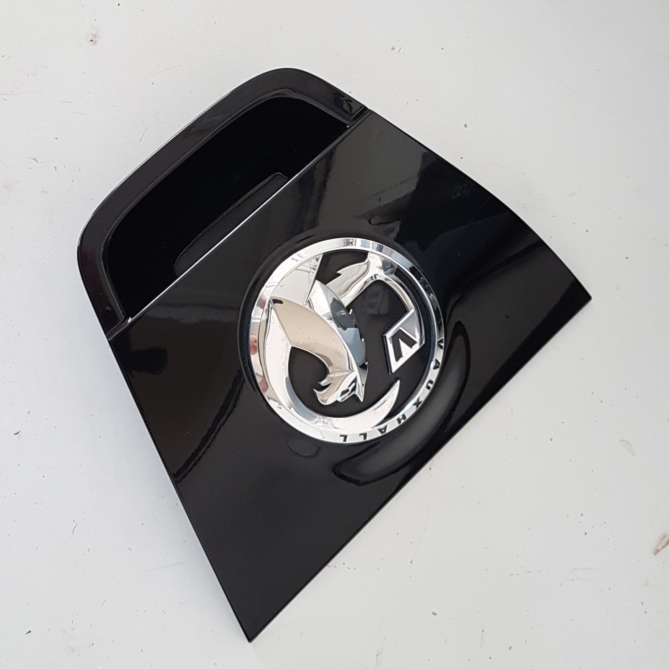 Vauxhall Astra J Mk6 5 Door Hatchback Tailgate Handle Release 