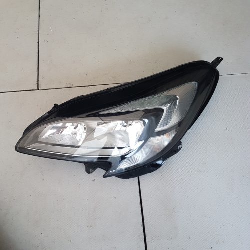 2017 Vauxhall Opel Corsa E - Drivers & Passenger Side Headlights / Headlamps - Black/Chrome 13381346 RH 13381345 LH