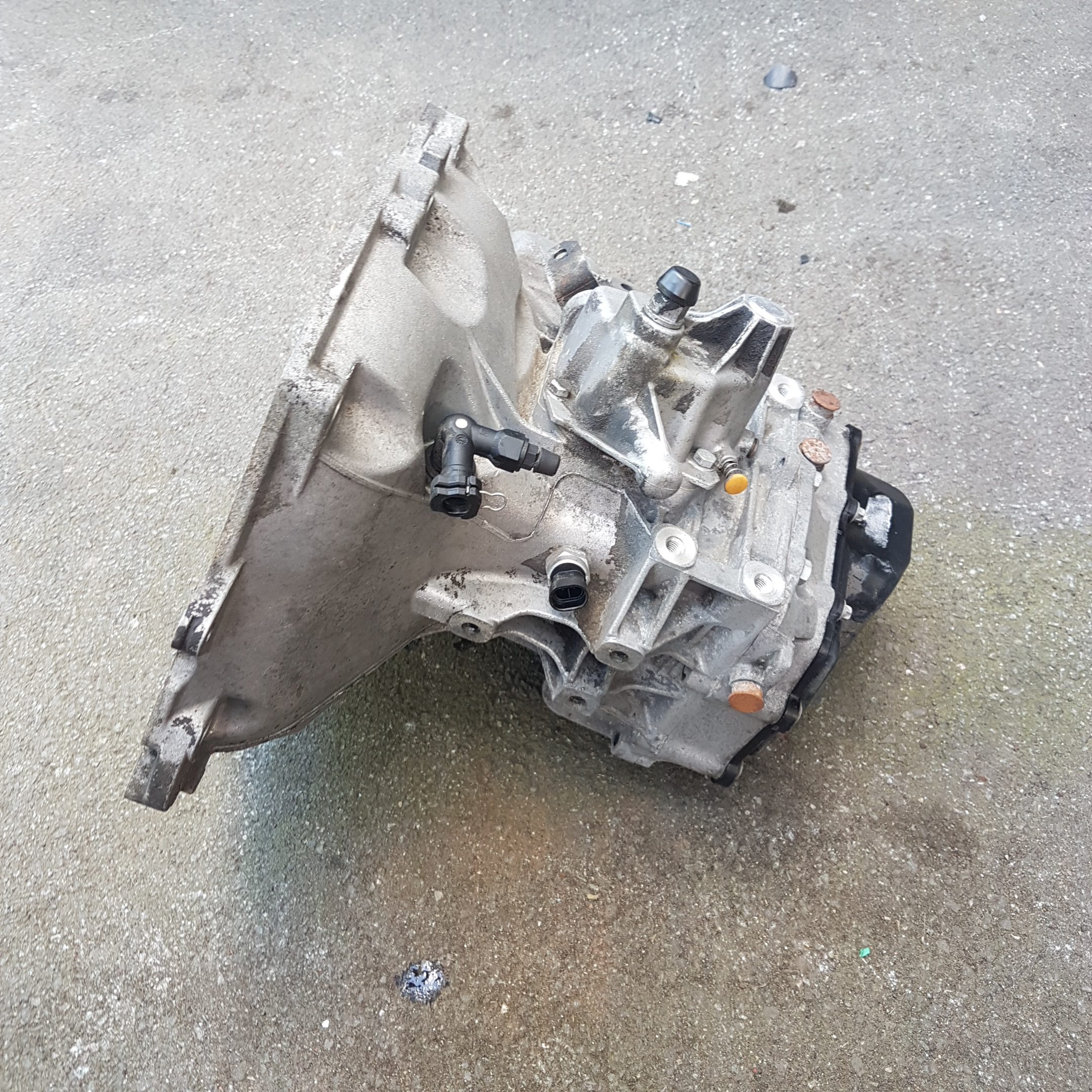 2016 VAUXHALL CORSA E 1.2 1.4 PETROL 5 SPEED MANUAL GEARBOX 55565177 649354685 90400206 - Image 3
