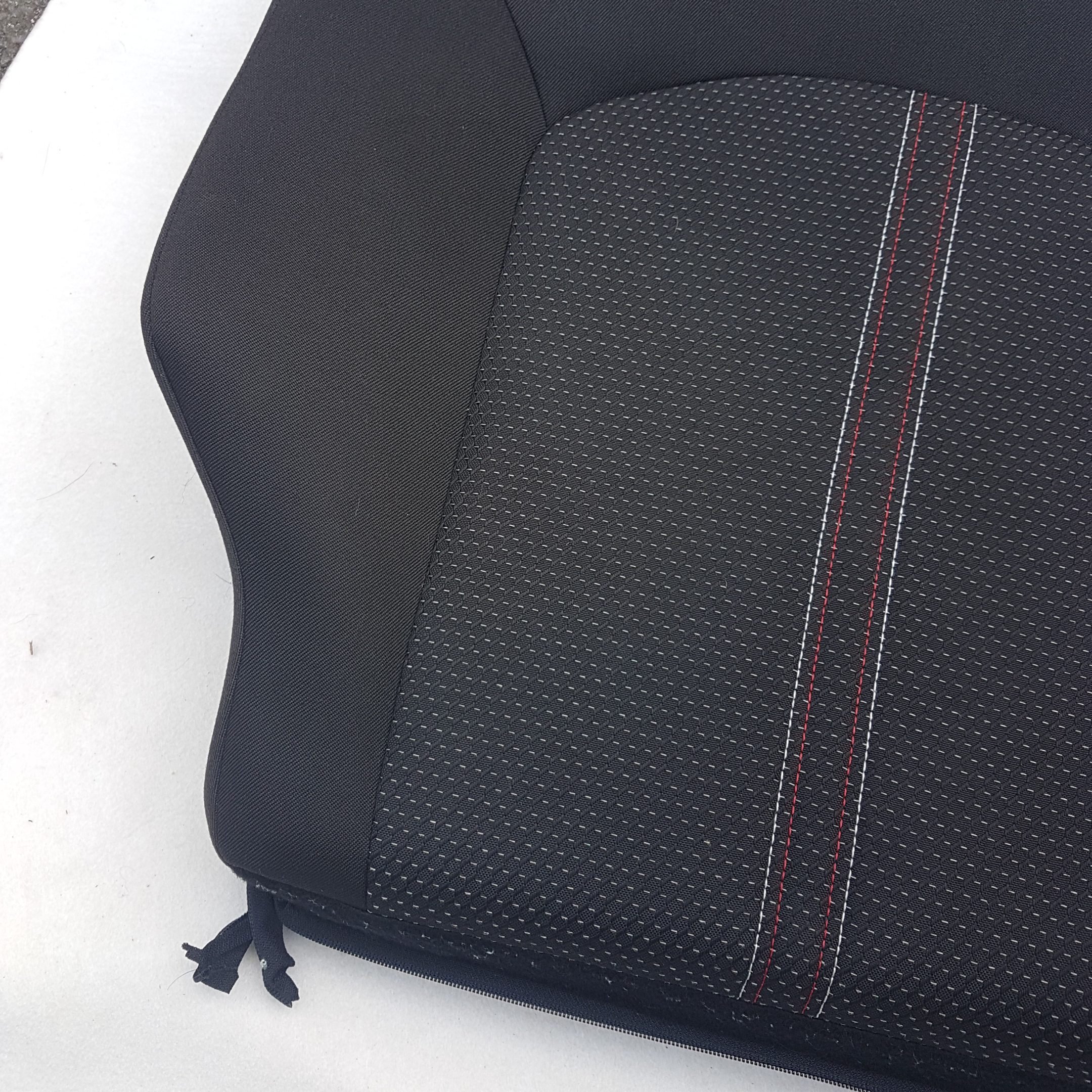 2015-2018 Vauxhall Corsa E SRI 3 & 5 Door Drivers Side Rear Seat Back Cushion / Cloth Trim Code TAGU - Image 4