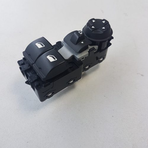 2019-2023 VAUXHALL CORSA F FRONT DRIVERS 5 DOOR ELECTRIC WINDOW SWITCH 39089070