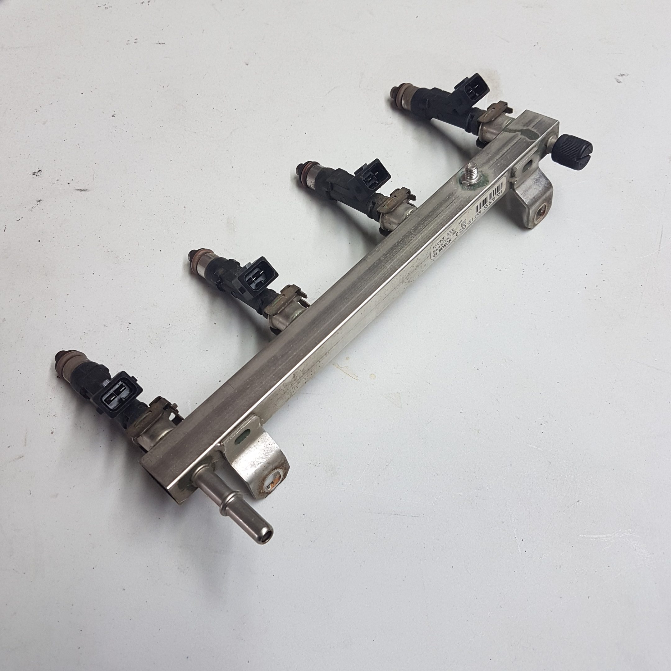 2010-2015 VAUXHALL CORSA D 1.4 1.2 PETROL A14XER A12XER INJECTOR FUEL RAIL & INJECTORS 55572731